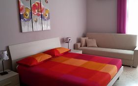 Isabella Rooms